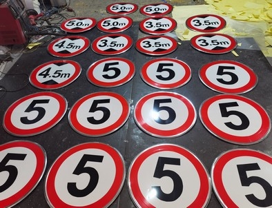 渭南渭南限速交通标牌厂家